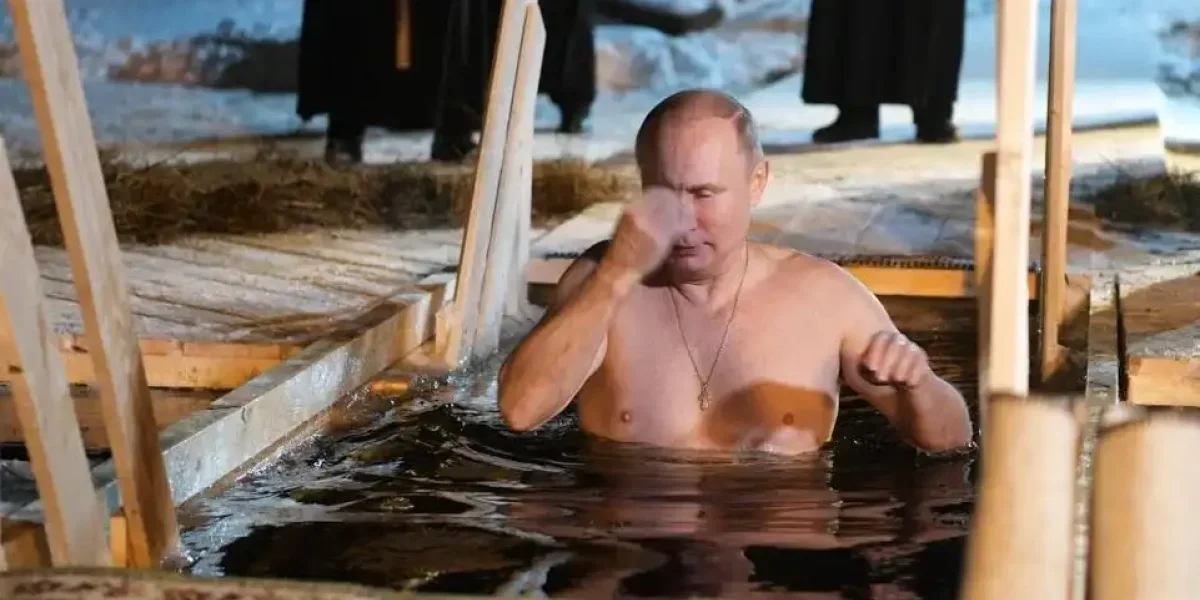 «Обалдеть, я просто в шоке!». Японцы впали в истерику от кадра с Путиным с крещенских купаний «Обалдеть, я просто в шоке!». Японцы впали в истерику от кадра с Путиным с крещенских купаний