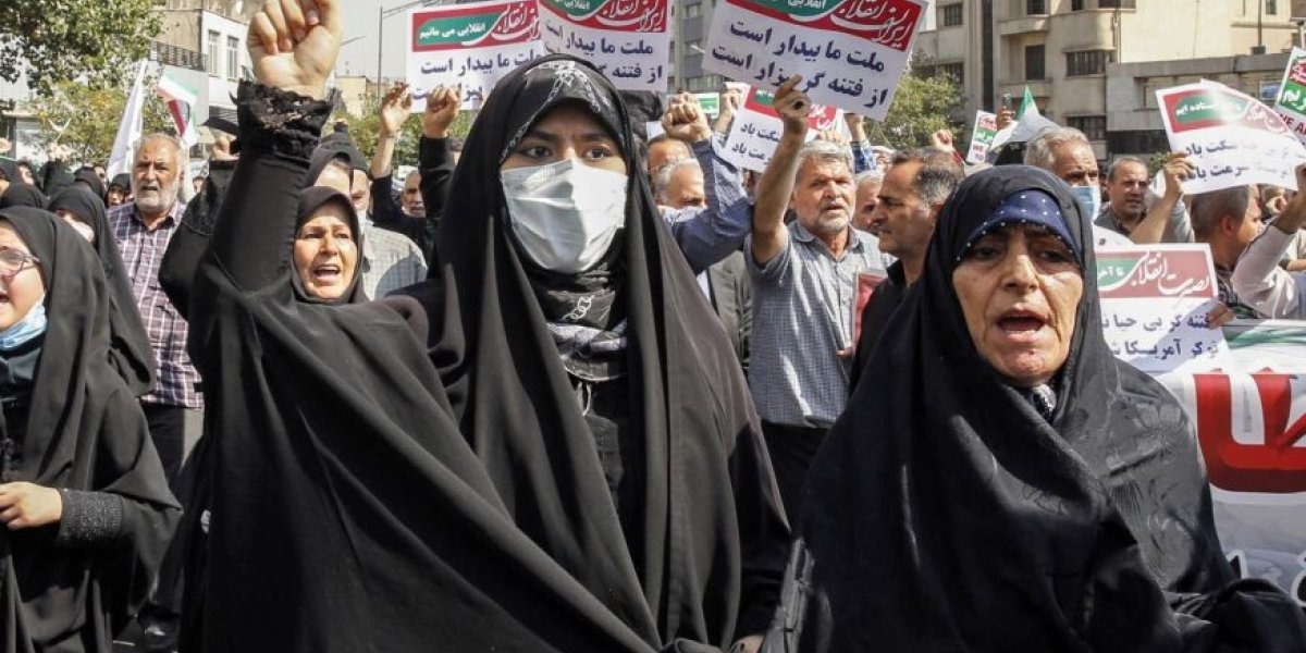 Иран на пороге гражданской войны, протесты набирают силу. Захвачено два города. Есть погибшие Иран на пороге гражданской войны, протесты набирают силу. Захвачено два города. Есть погибшие