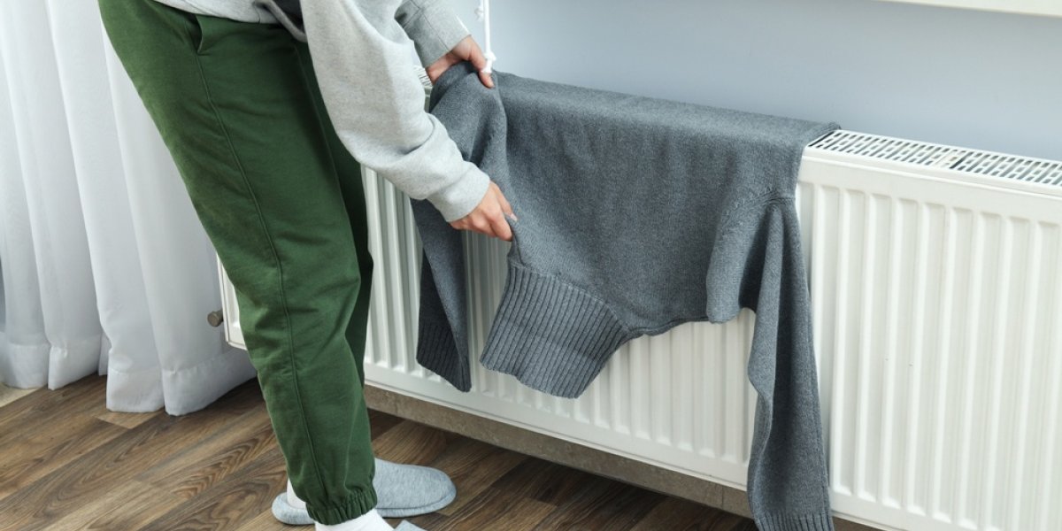 Почему батарея — худшее место для сушки одежды: вред для здоровья и для кошелька Почему батарея — худшее место для сушки одежды: вред для здоровья и для кошелька