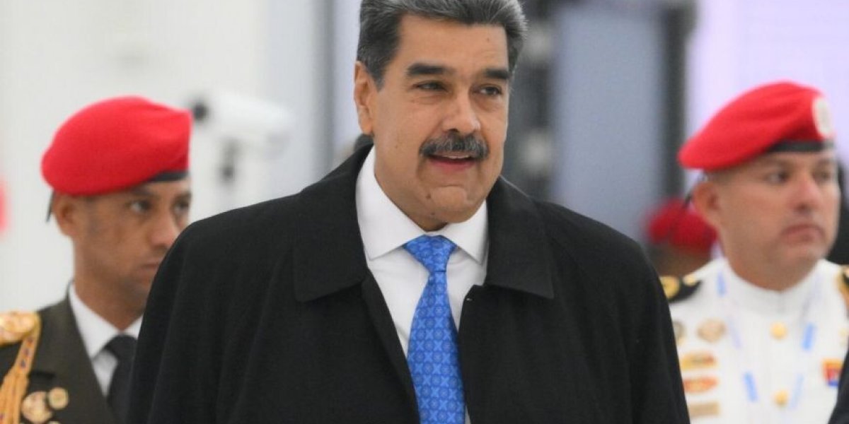 «Предательство вышло боком»: Хазин раскрыл неожиданную причину отказа Кремля спасать Мадуро «Предательство вышло боком»: Хазин раскрыл неожиданную причину отказа Кремля спасать Мадуро