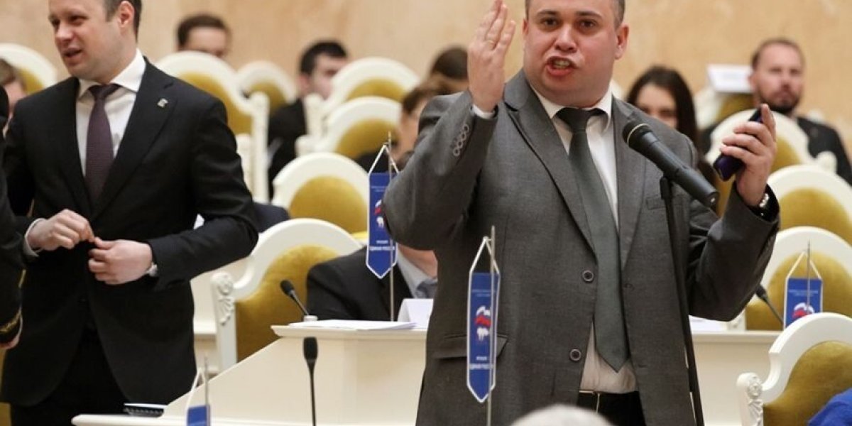 «Порядка стало больше»: в Петербурге подводят первые итоги после запрета мигрантам работать курьерами и таксистами «Порядка стало больше»: в Петербурге подводят первые итоги после запрета мигрантам работать курьерами и таксистами