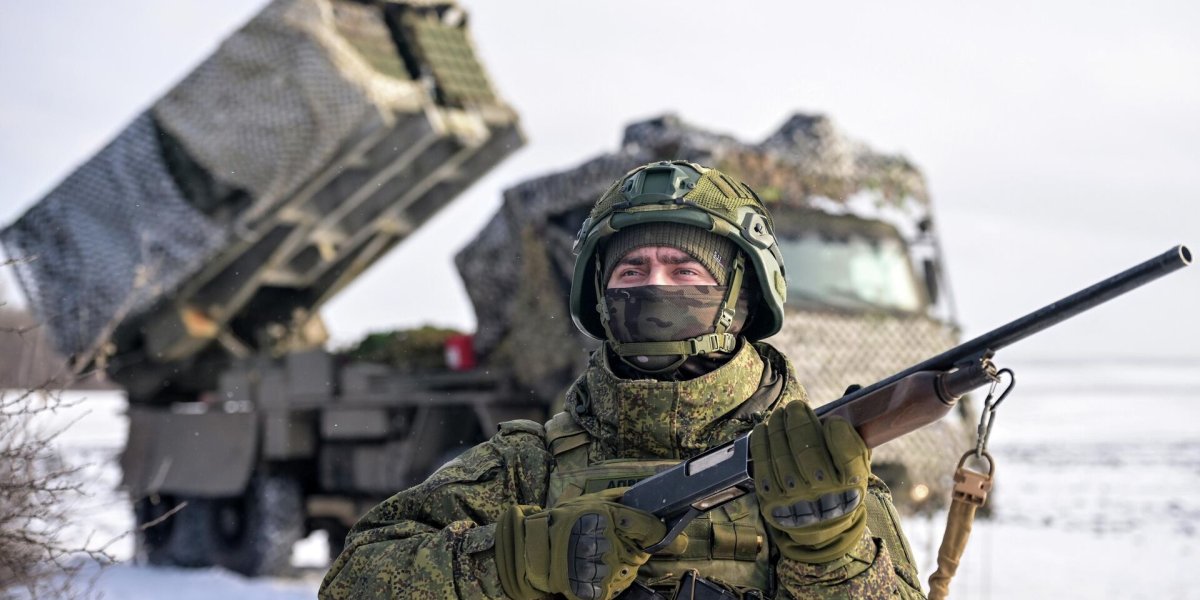 «Кошмар на 1400 км от фронта»: ВСУ атаковали Воткинск, десятки раненых и пожар на режимном объекте «Кошмар на 1400 км от фронта»: ВСУ атаковали Воткинск, десятки раненых и пожар на режимном объекте