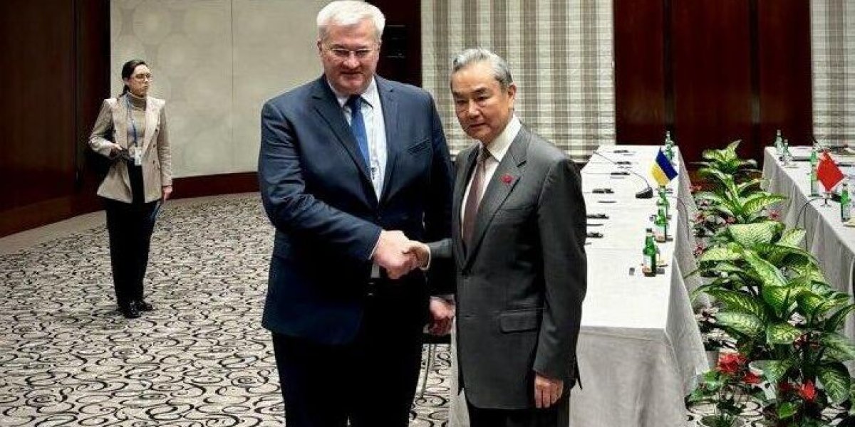 «Прагматичный» Китай решил помочь Украине. Как бы Вашингтон не стал для Москвы ближе, чем «родной» Пекин «Прагматичный» Китай решил помочь Украине. Как бы Вашингтон не стал для Москвы ближе, чем «родной» Пекин