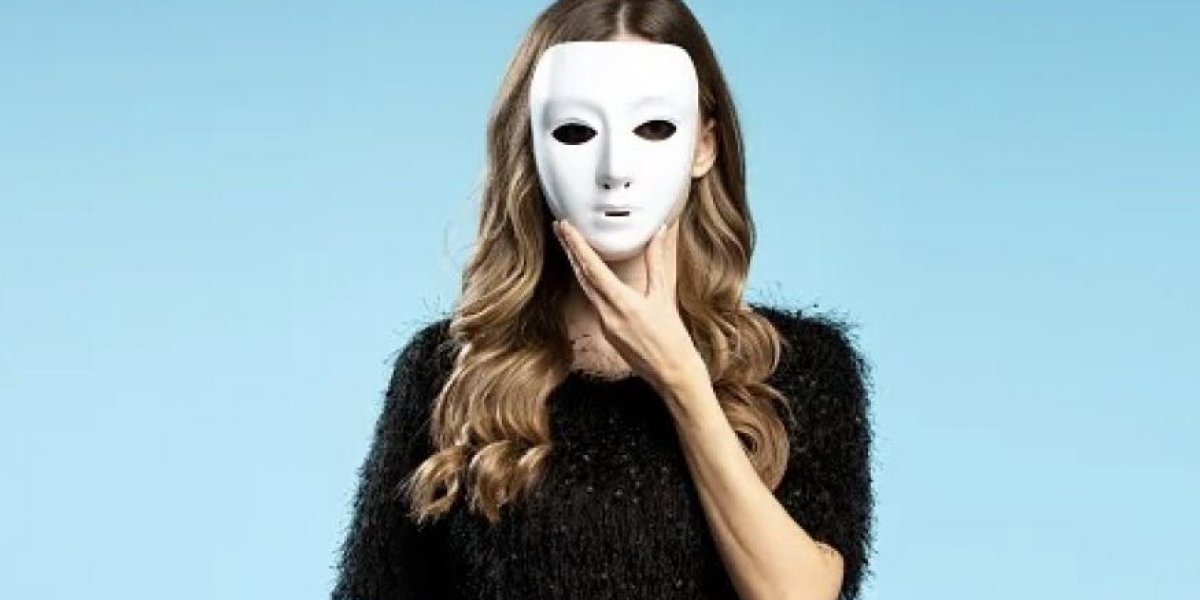 «Воскресшая» через 13 лет: экс-замминистра ЖКХ инсценировала смерть, но попалась на убийстве подельника «Воскресшая» через 13 лет: экс-замминистра ЖКХ инсценировала смерть, но попалась на убийстве подельника