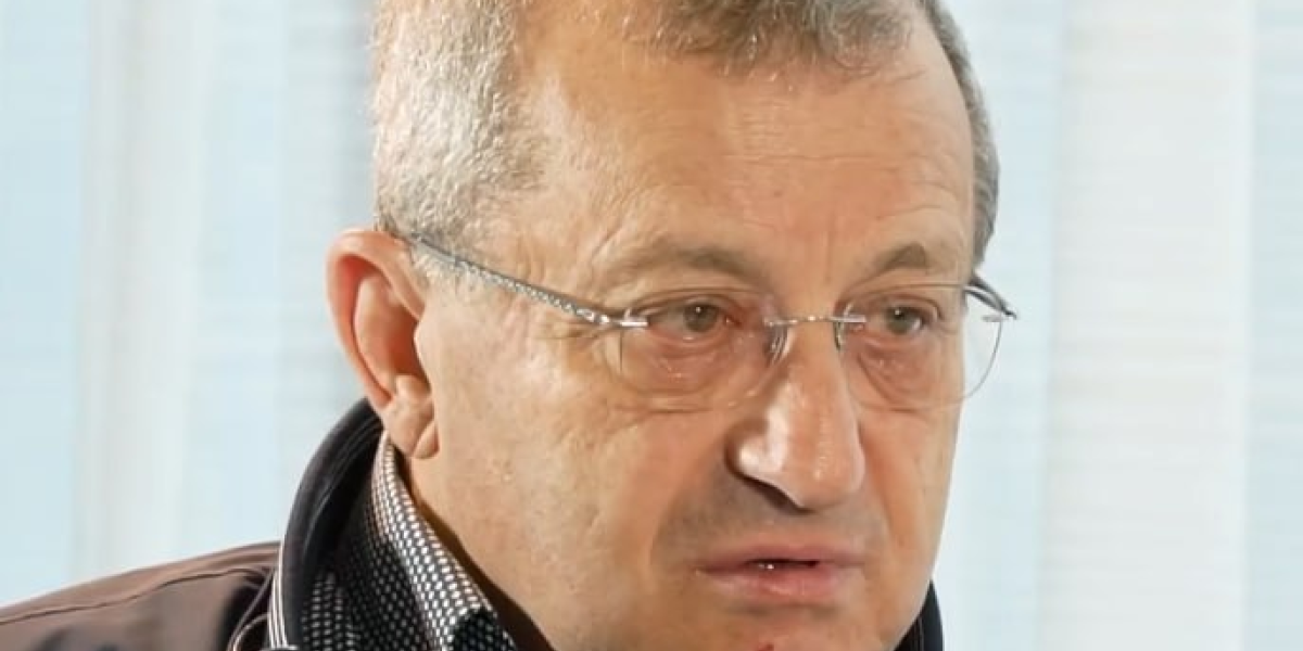 «Понял всё»: Кедми объяснил, почему Трамп боится Россию как огня и не лезет туда, куда лезет везде «Понял всё»: Кедми объяснил, почему Трамп боится Россию как огня и не лезет туда, куда лезет везде