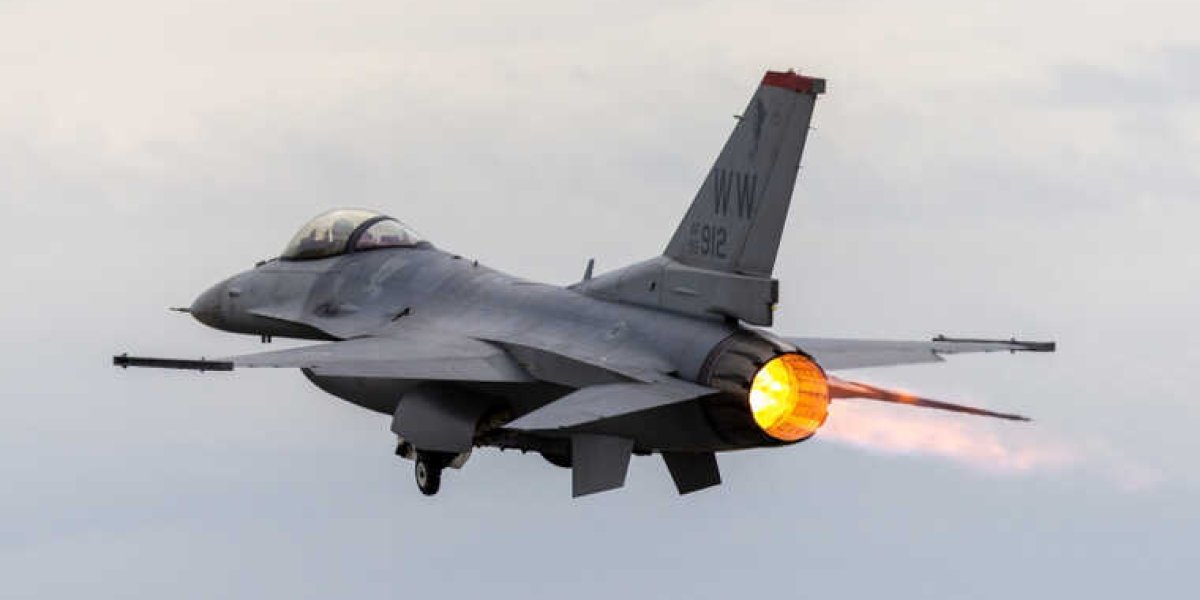 «Призрака Кувейта» придумали? Три сбитых F-15 ставят Пентагон в неловкое положение «Призрака Кувейта» придумали? Три сбитых F-15 ставят Пентагон в неловкое положение